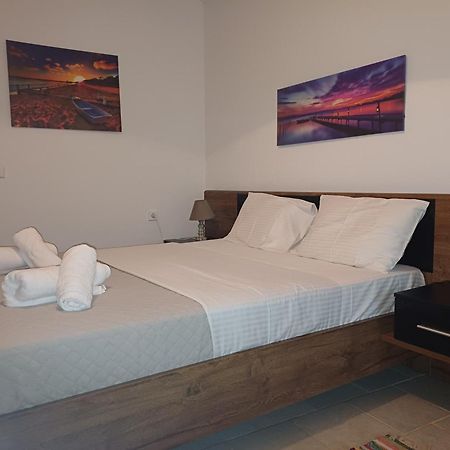 G.Tzanis Luxury Apartments Parga Bagian luar foto